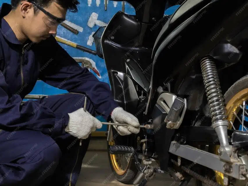 Nur Bengkel Motor: Solusi Cepat untuk Kendaraan Anda di Cilacap